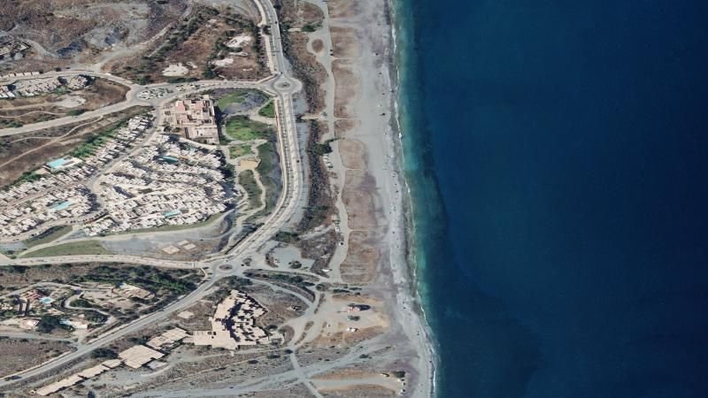 Vista aérea de Playa Macenas en Mojácar, Almería