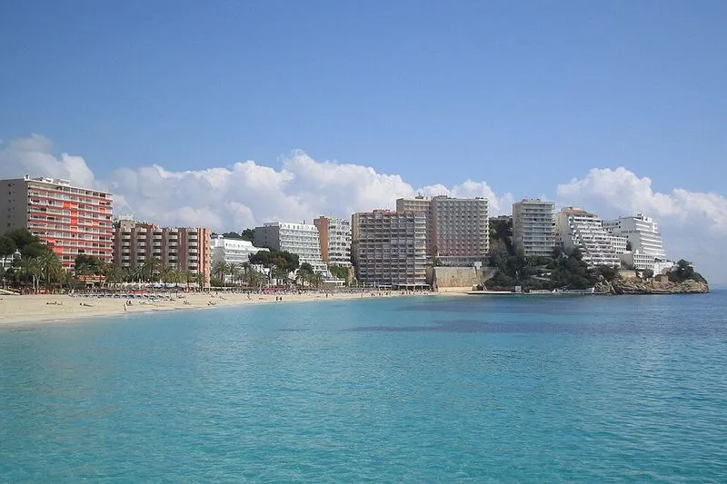 Playa de Magalluf en Calvià, Islas Baleares — foto 8 de 8