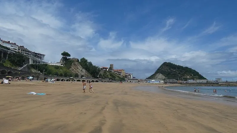 Playa de Malkorbe en Getaria, Guipúzcoa — foto 3 de 6