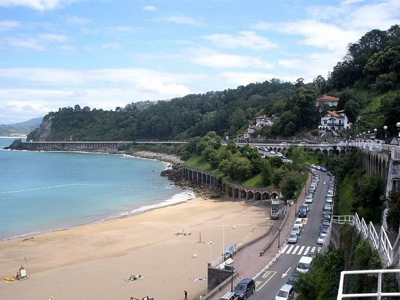 Playa de Malkorbe en Getaria, Guipúzcoa — foto 5 de 6