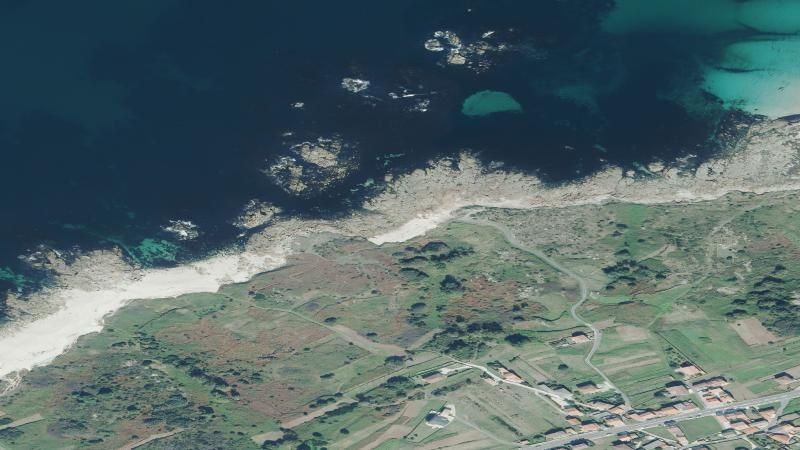 Vista aérea de Playa de Malladoira en Carnota, A Coruña