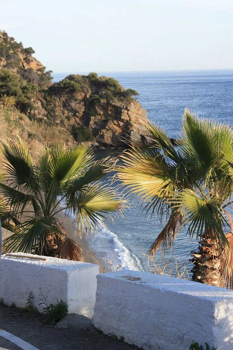 Playa Maro en Nerja, Málaga — foto 5 de 5