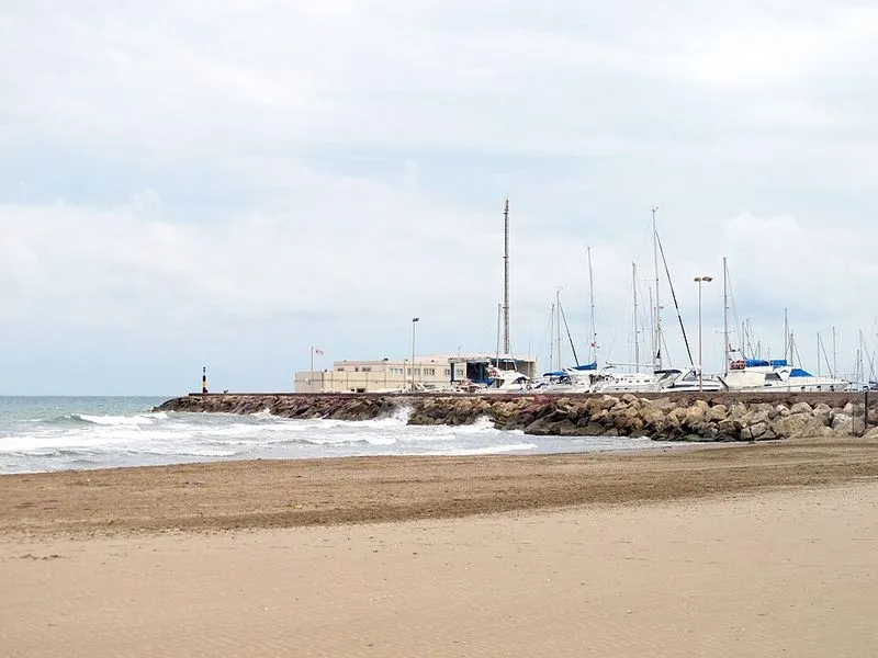 Playa Medicalia en Puig de Santa Maria, el, Valencia — foto 5 de 10