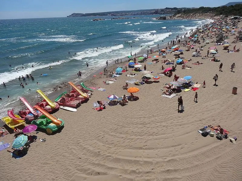 Playa de Moll Grec en L'Escala, Gerona — foto 8 de 9
