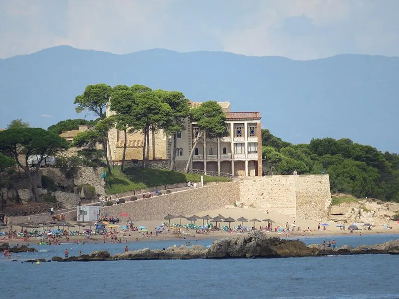 Playa de Moll Grec en L'Escala, Gerona — foto 7 de 9