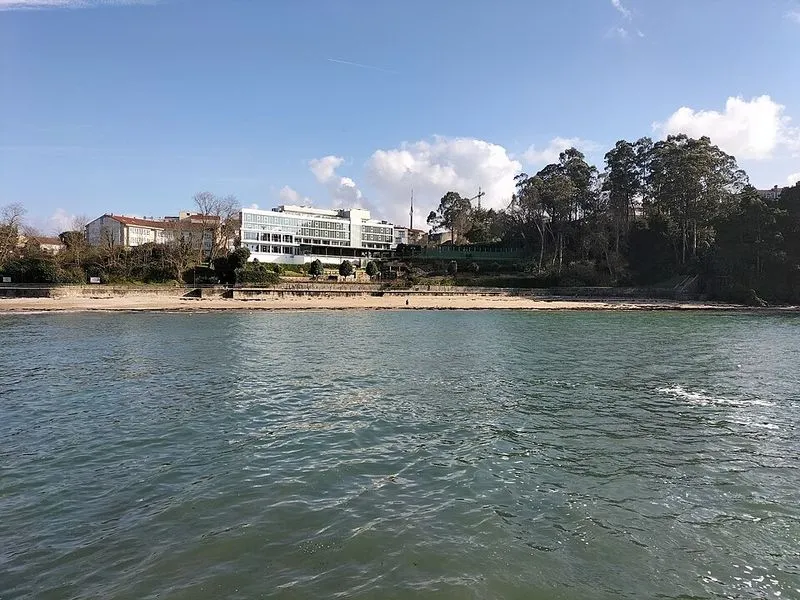 Playa de Naval en Oleiros, A Coruña — foto 3 de 5