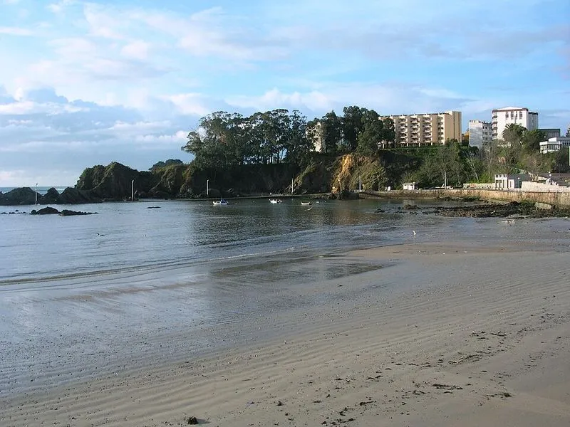 Playa de Naval en Oleiros, A Coruña — foto 4 de 5