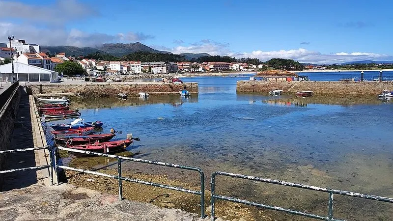 Playa O Baluarte en Ribeira, A Coruña — foto 2 de 3