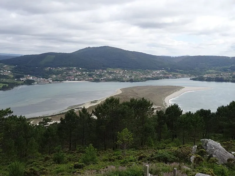 Playa O Curro en Cabana de Bergantiños, A Coruña — foto 2 de 2