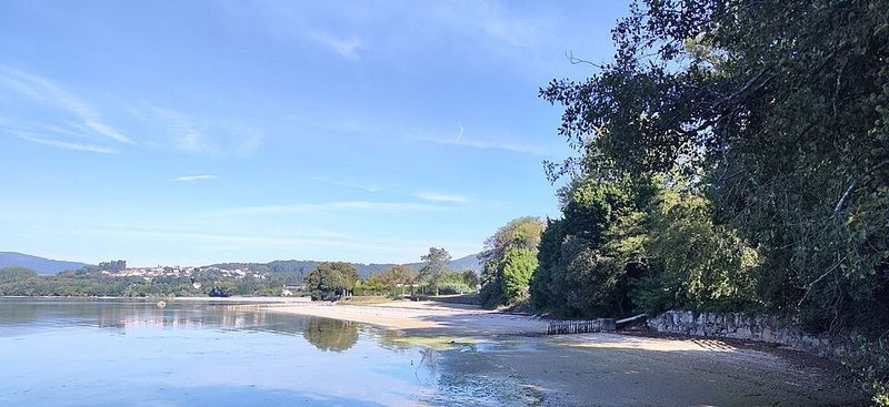 Playa O Pazo en Rianxo, A Coruña