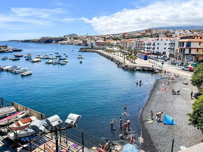 Playa Olegario en Candelaria, Santa Cruz de Tenerife — foto 3 de 4