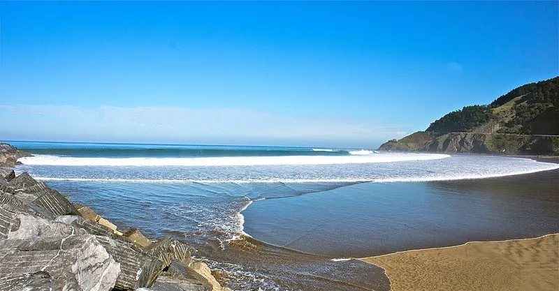 Playa Ondarbeltz en Mutriku, Guipúzcoa — foto 3 de 5