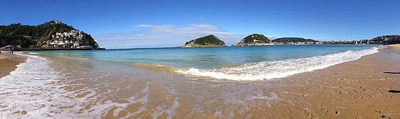 Playa Ondarreta en Donostia/San Sebastián, Guipúzcoa — foto 2 de 9