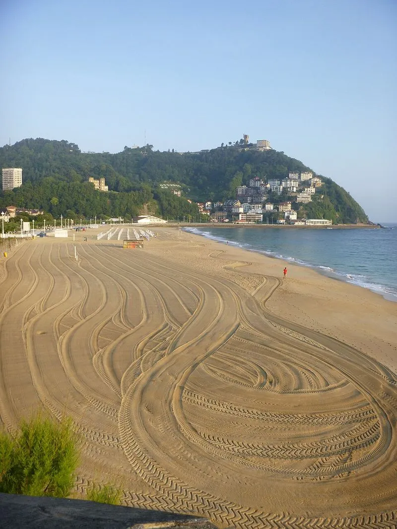 Playa Ondarreta en Donostia/San Sebastián, Guipúzcoa — foto 7 de 9