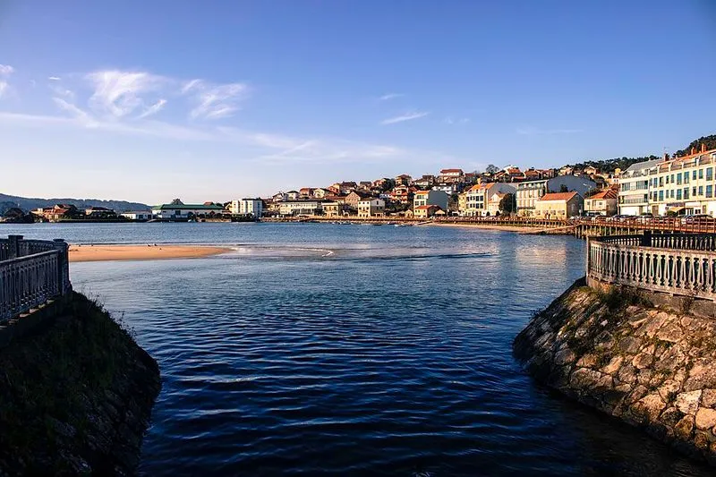 Playa de Os Picos en Cangas, Pontevedra — foto 1 de 2