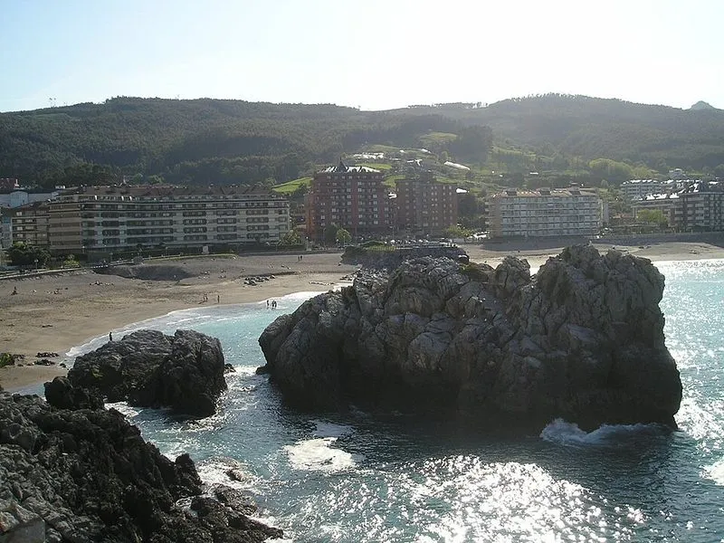 Playa de Ostende en Castro-Urdiales