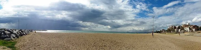 Playa de Pla de l'Os en Premià de Mar