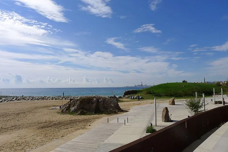 Playa de Pla de Montgat en Montgat, Barcelona — foto 4 de 7