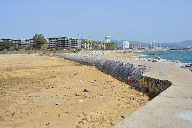 Playa Platja del Litoral en Sant Adrià de Besòs, Barcelona — foto 8 de 8