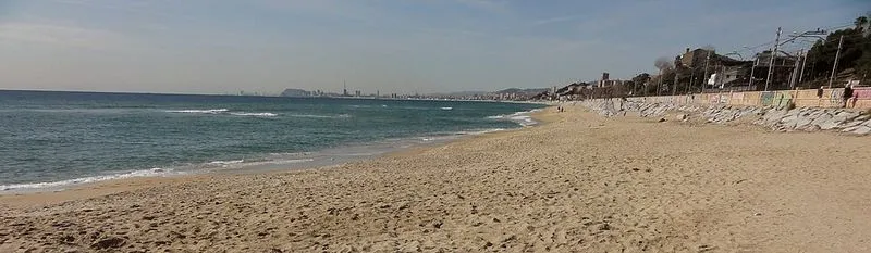 Playa Platja del Masnou en El Masnou, Barcelona — foto 2 de 3