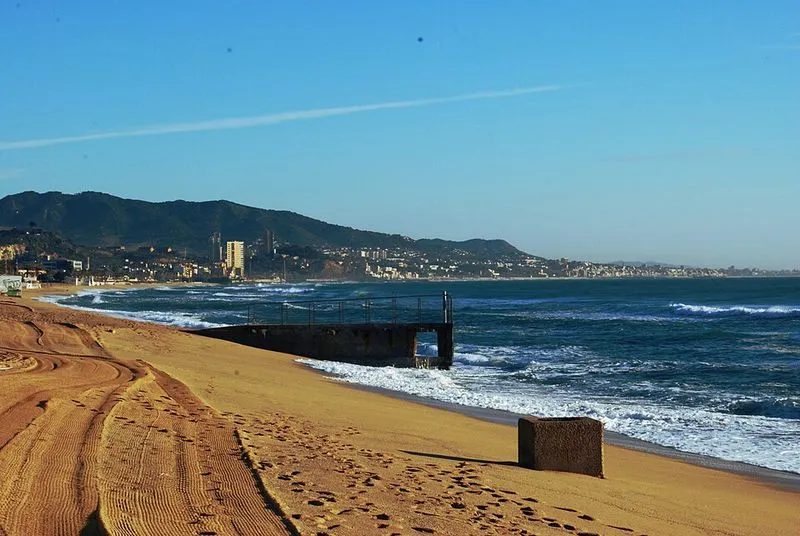 Platja dels Patins de Vela en Badalona, Barcelona — foto 5 de 8