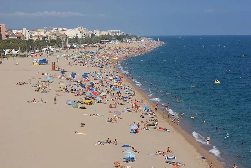 Playa Platja Gran en Calella, Barcelona — foto 5 de 8