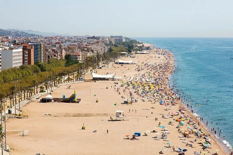Playa Platja Gran en Calella, Barcelona — foto 8 de 8