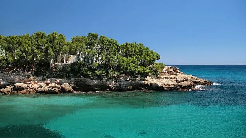Playa de Calafat en L'Ametlla de Mar, Tarragona — foto 3 de 4
