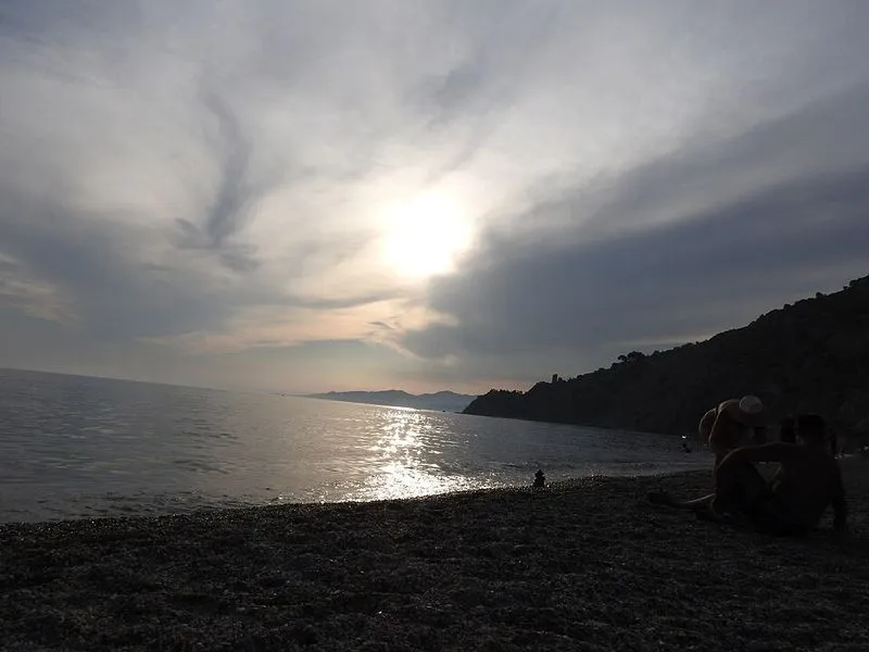 Playa Playa del Marqués en Nerja, Málaga — foto 8 de 9