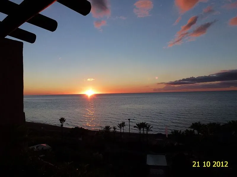 Playa del Río Castor en Estepona, Málaga — foto 3 de 4