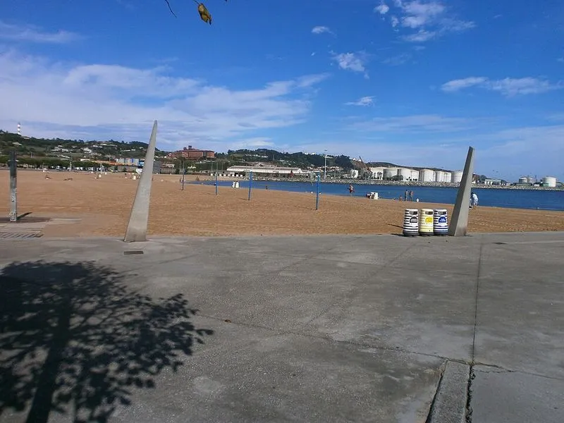 Playa de Poniente en Gijón, Asturias — foto 3 de 8