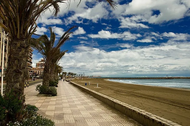 Playa de Port-Saplaya Sur en Alboraya, Valencia — foto 4 de 5