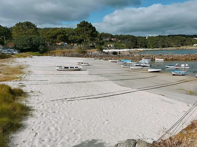 Playa de Porto de Cabanas en Muros, A Coruña — foto 2 de 2