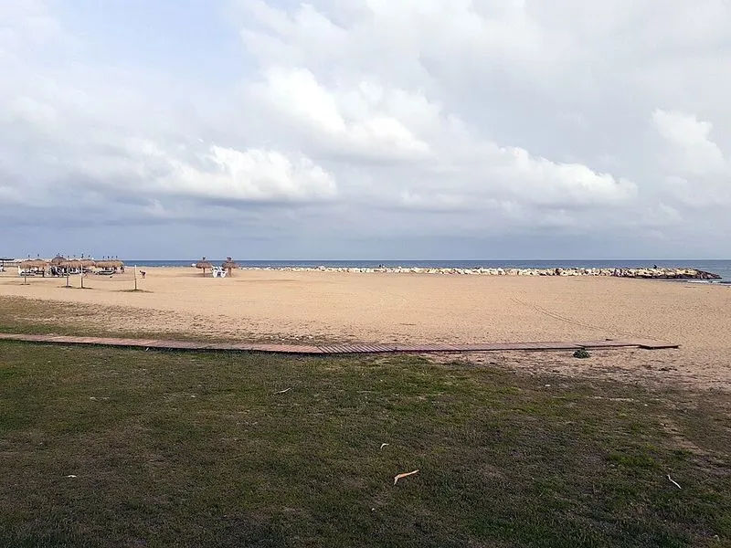 Playa de Prat d'En Forés i Regueral en Cambrils, Tarragona — foto 10 de 10