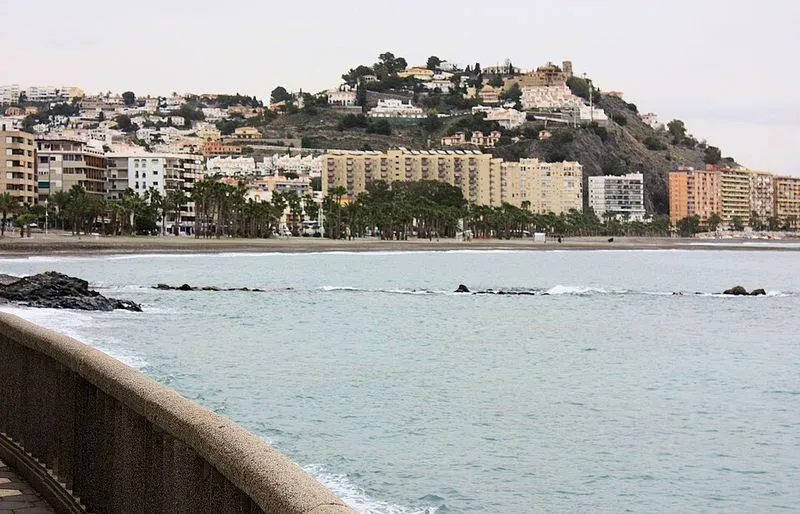 Playa de Puerta del Mar en Almuñécar, Granada — foto 4 de 4