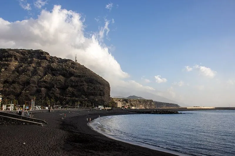Playa Puerto de Tazacorte en Tazacorte, Santa Cruz de Tenerife — foto 8 de 9