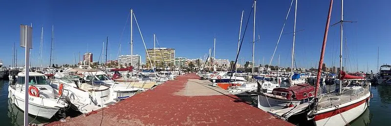Playa de Puig-Val en Puig de Santa Maria, el, Valencia — foto 3 de 9