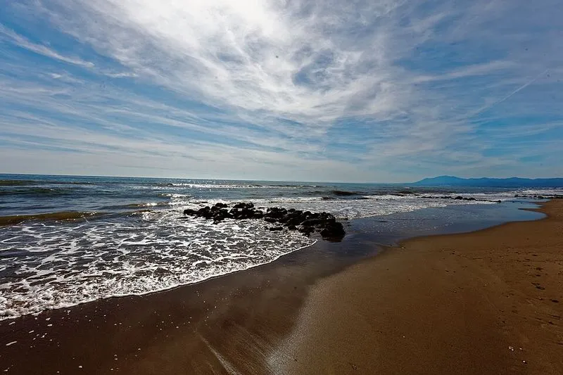 Playa de Real de Zaragoza en Marbella, Málaga — foto 5 de 9