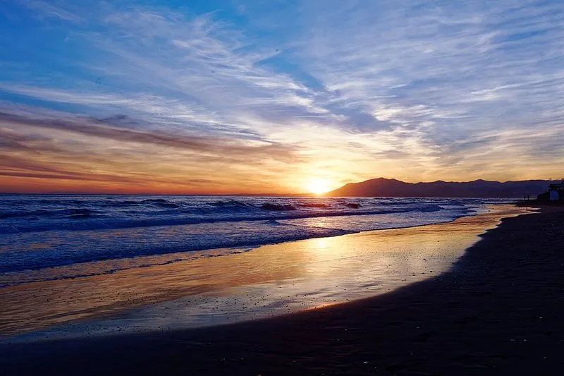 Playa de Real de Zaragoza en Marbella, Málaga — foto 8 de 9
