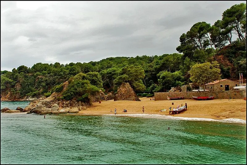 Playa de sa Boadella en Lloret de Mar, Gerona — foto 8 de 10