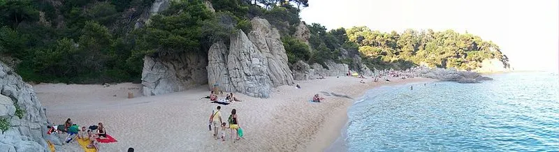 Playa de sa Boadella en Lloret de Mar, Gerona — foto 7 de 10