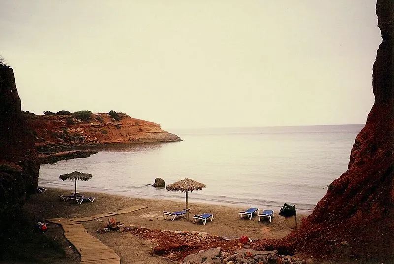 Playa Sa Caleta en Sant Josep de sa Talaia, Islas Baleares — foto 2 de 9