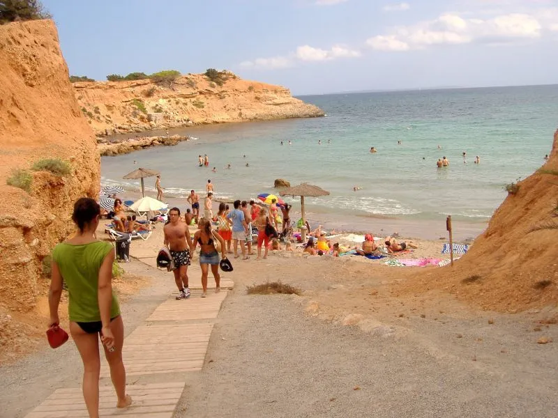 Playa Sa Caleta en Sant Josep de sa Talaia, Islas Baleares — foto 7 de 9