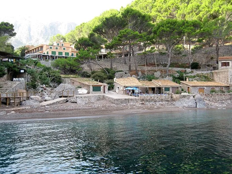 Playa de sa Calobra en Escorca, Islas Baleares — foto 8 de 10