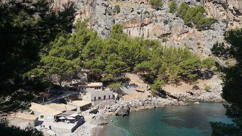 Playa de sa Calobra en Escorca, Islas Baleares — foto 7 de 10