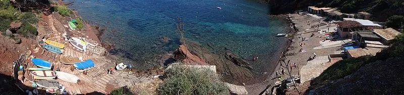 Playa de sa Cova en Valldemossa, Islas Baleares — foto 3 de 4