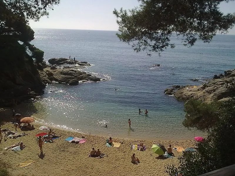 Playa Sa Cova en Castell-Platja d'Aro, Gerona — foto 3 de 4