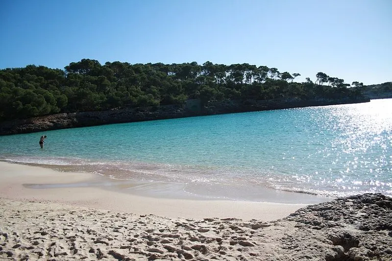 Playa de sa Font de N'Alis en Santanyí, Islas Baleares — foto 2 de 10