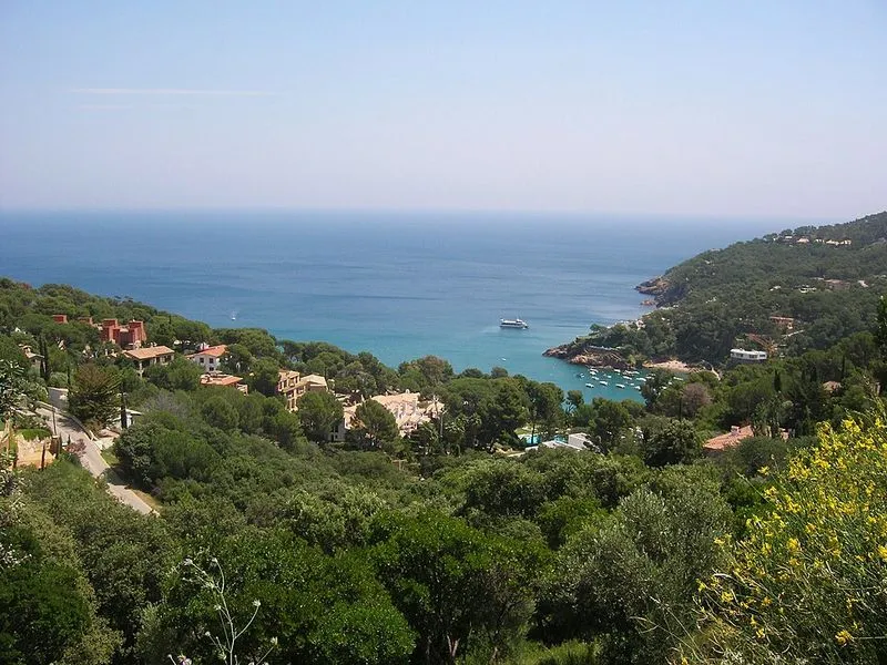 Playa de sa Riera en Begur, Gerona — foto 3 de 9