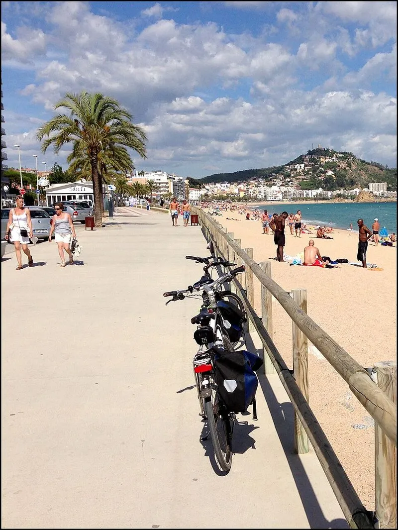 Playa S'Abanell en Blanes, Gerona — foto 5 de 9